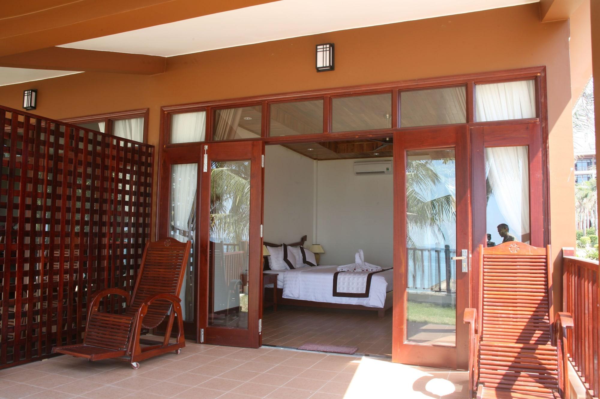 सहारा Tropicana 3*
