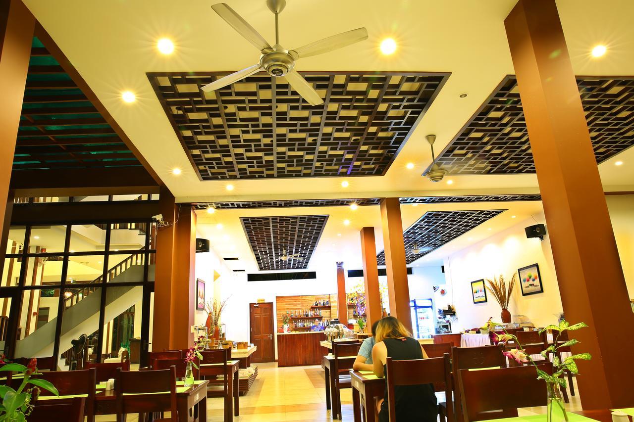 सहारा Tropicana 3*